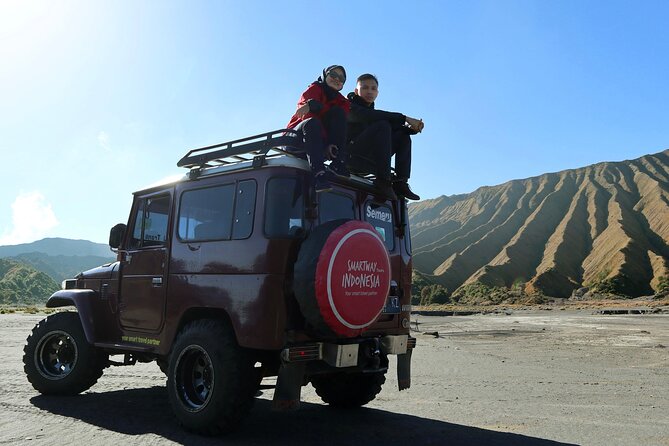 1 Day - Bromo Sunrise Romantic Breakfast // 00.30 - 13.00 - Black sand, Savannah, and the ride back