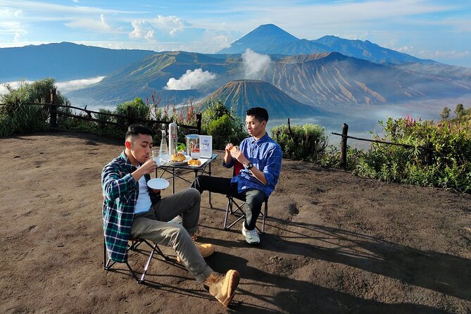 1 Day - Bromo Sunrise Romantic Breakfast // 00.30 - 13.00 - What the $109 price includes