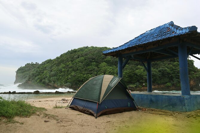 1 Day - Malang Beaches and Island Hopping // 06:30 - 17:30 - Batu Bengkung and the midday lunch question