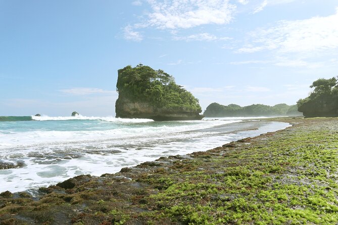 1 Day - Malang Beaches and Island Hopping // 06:30 - 17:30 - What the $47.55 price really covers