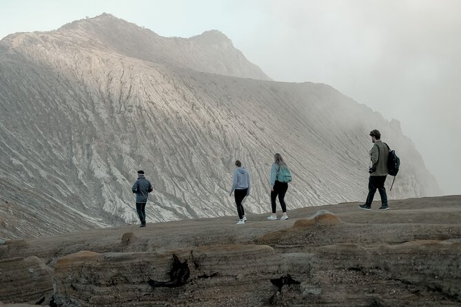 1 Day - ULTIMATE Tour Ijen Blue Fire From Surabaya, Malang and Banyuwangi - Midnight pickup and the value of private transport