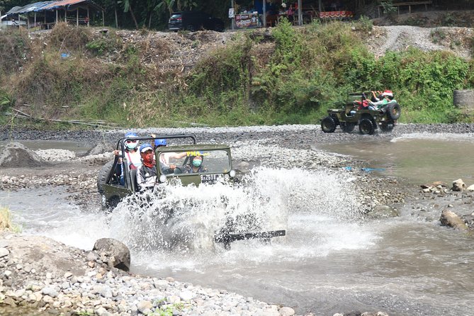 1 Day Yogyakarta tour ( Borobudur temple, Merapi Lava Tour, Prambanan Temple) - Borobudur after the early start