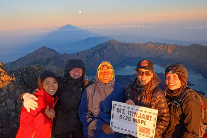 3 days 2 night trekking Rinjani to Summit and lake - Day one: Sembalun village to the first crater rim