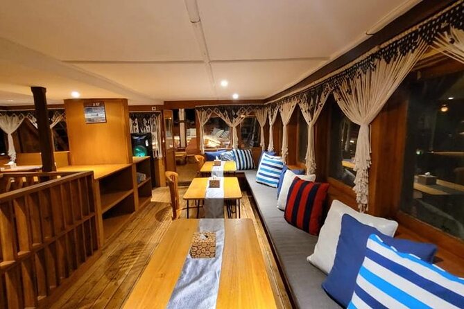 3 Days Deluxe Boat Private Cabin Sailing Trip in Komodo Island - Day 2: Padar, Pink Beach, dragons, mantas, and Taka Makassar