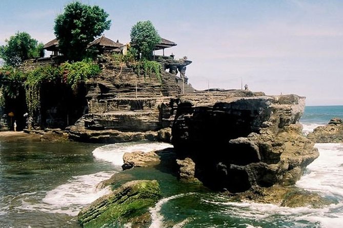 3 Days Sightseeing to the Famous Place in Bali - Day 3: Bedugul and the floating temple at Lake Beratan