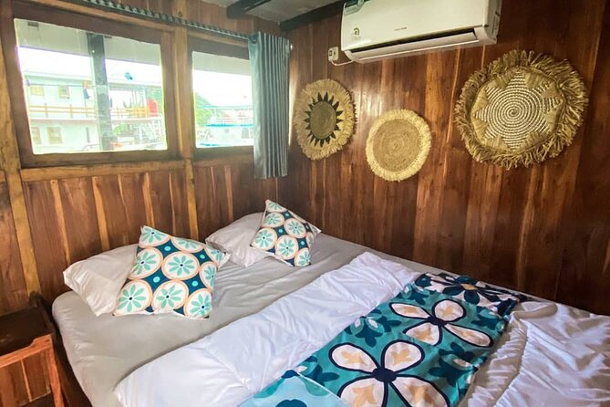 3D/2N Komodo Tour by Private Boat for 10 pax - Day three: turtles, Kanawa, and one last swim