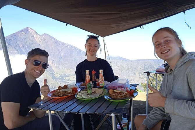 3D 2N Mount Rinjani Trekking Tour To Summit And Lake - The Sembalun start makes the first day count