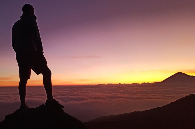 3D2N trip kawah putih-papandayan vulcan-nagavillage-green canyon - Overnight near Mount Papandayan in Garut