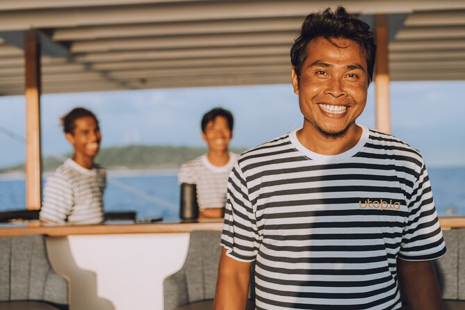 4-in-1 • Gili Islands Half-day Snorkel & Lunch Catamaran Tour - Gili Meno and the underwater statues