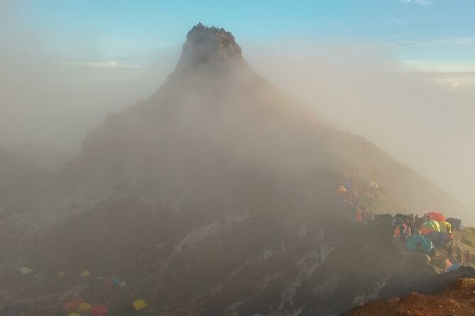 5 Days North Sumatra Adventure : Bukit Lawang & Mount Sibayak - Mount Sibayak before sunrise