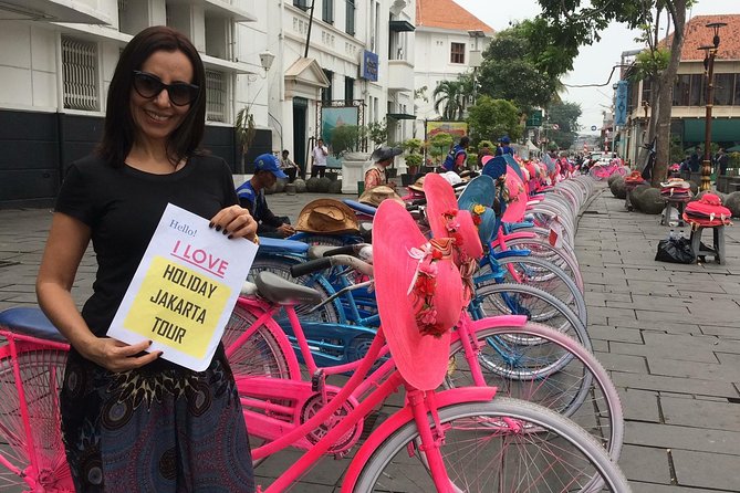 6 Hours Jakarta Private City Tour - (Must Visit Places) - Lunch, snacks, and what is actually included