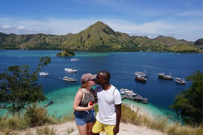 6Day Private Culture Tour in Flores - A Wae Rebo morning and the downhill return
