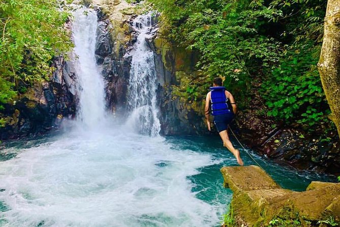 All Inclusive : Jumping Sliding at Aling- Aling Waterfall - Handara Gate - Lunch - Who should book this waterfall day?
