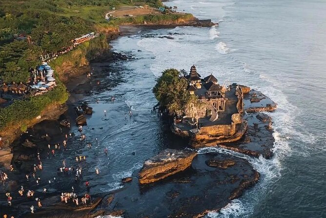 All inclusive Tanah lot & North Bali Tour: Jatiluwih, Ulun Danu - Tanah Lot, where the sea takes center stage