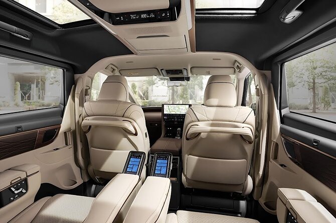 Alphard Luxury Airport Transfer Bali - Meeting your driver at Ngurah Rai Airport