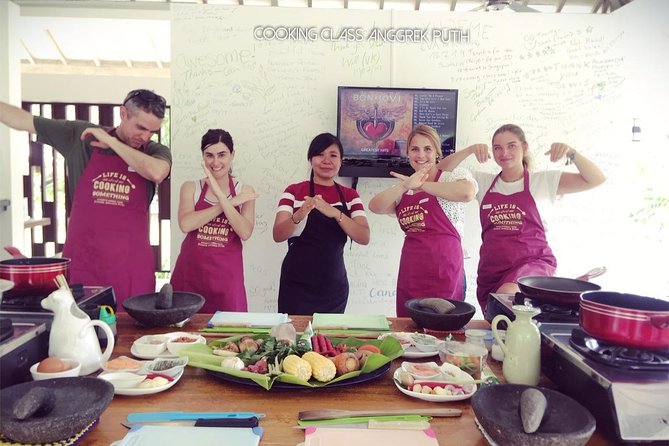 Anggrek Putih Lombok Cooking Class - A gentle start at 10:30 a.m.