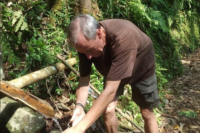 Baduy Tribal Tracker and Village in Private Tour Full Day & Lunch - Handmade textiles, food, and local work