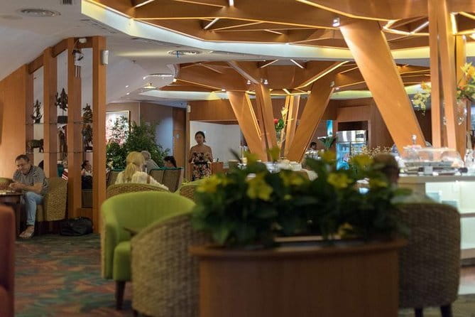 Bali Airport Immigration Fast Track Service - Immigration, eVOA, and the Smart Gate Rules