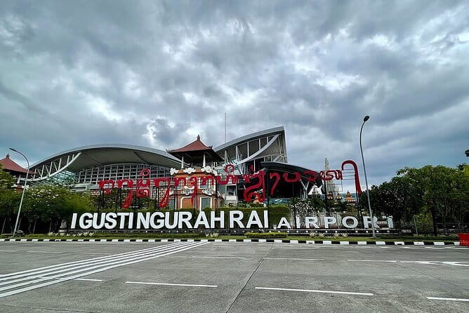 Bali airport transfer check in or check out Ubud area - Safety, communication, and the driver experience