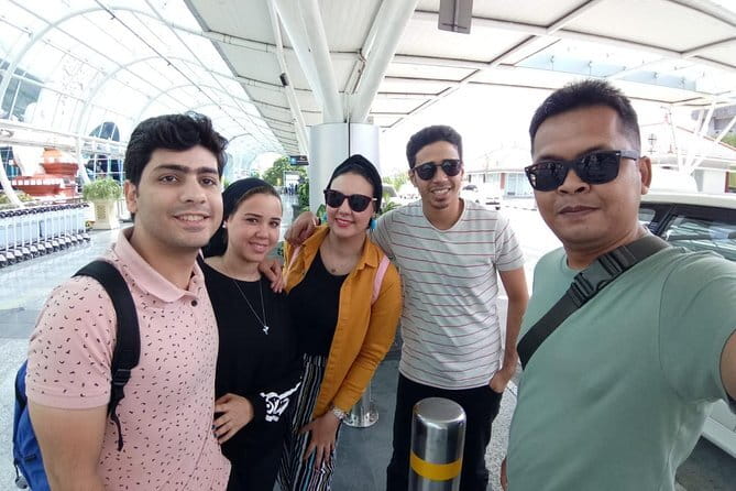 Bali airport transfer check in or check out Ubud area - Airport arrival pickup, step by step