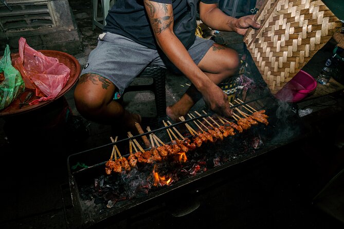 Bali Bites Food Tour with 15+ Tastings - Badung Market brings the route to a lively finish