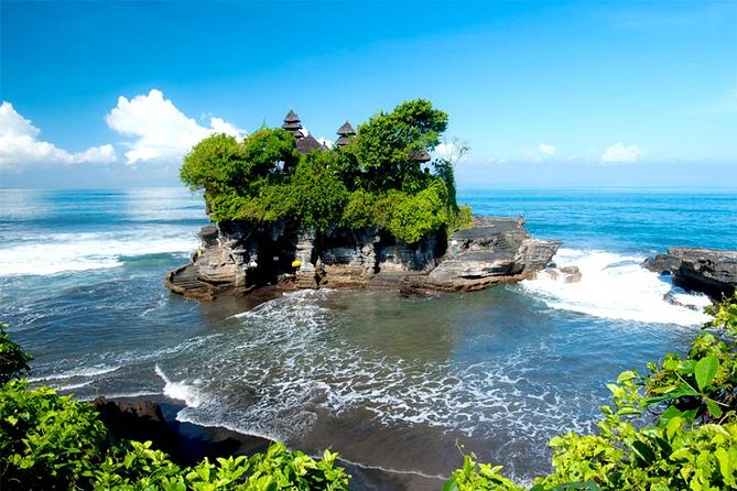Bali Breathtaking Waterfall Tour - Kanto Lampo Waterfall: a scenic first stop