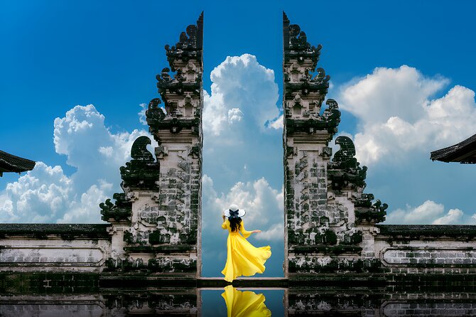Bali Car-Charter: The Gates of Heaven Bali Tour - Ujung Water Palace and Karangasem royalty