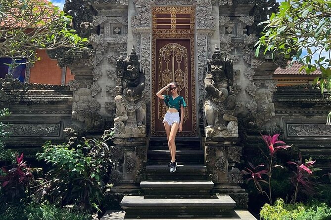 Bali Customized Tour Private Car and Driver - Taman Ayun and Tanah Lot