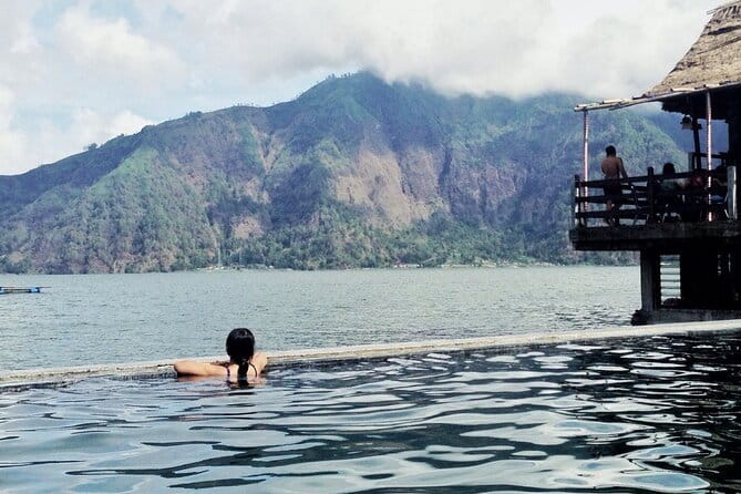 Bali day trip : Batur Sunrise Hike and Hot Spring All inclusive - Why Mount Batur makes a strong Bali day trip