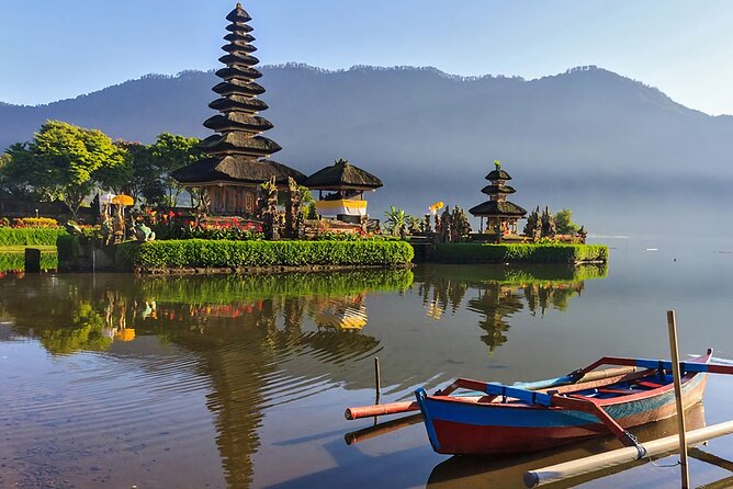 Bali Dolphin Lovina tour and Ulundanu Beratan - Why this northern Bali combination works