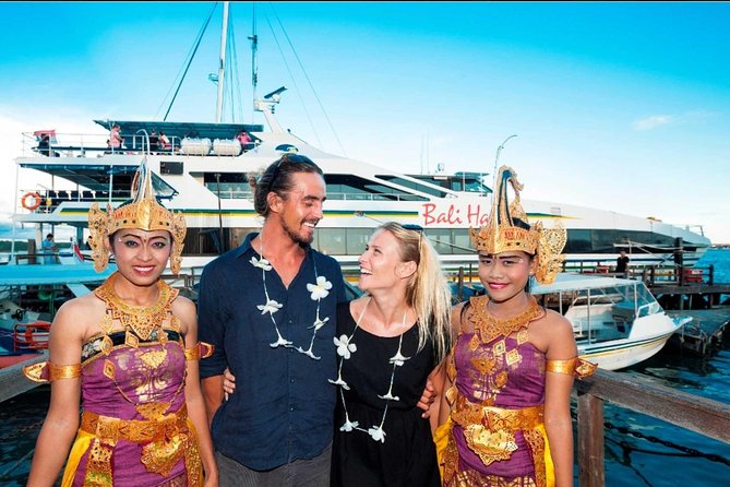 Bali Hai Cruise: Sunset Dinner Cruise Activity(FUN TRIPS) - Welcome drinks, canapes, and the first hour
