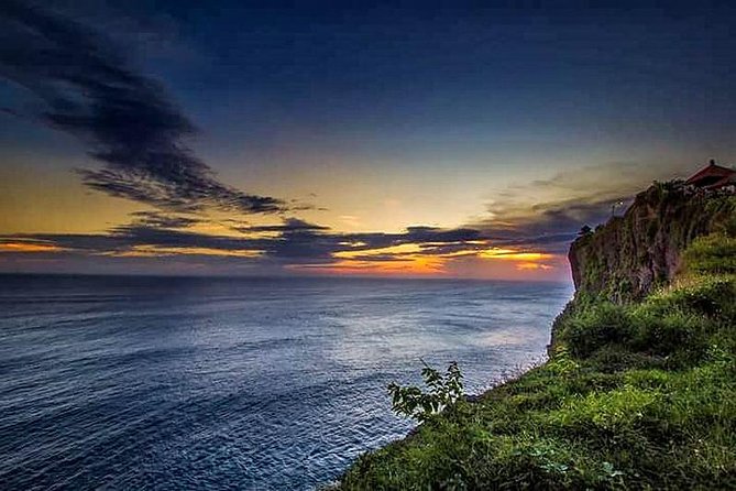 Bali Half Day Tour - Uluwatu Temple Sunset, Kecak Fire Dance, Jimbaran Dinner - The Kecak fire dance after sunset