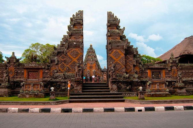 Bali Hindu temple, Rice terrace, Waterfall -All Inclusive - Coffee at Uma Pakel Agro Tourism