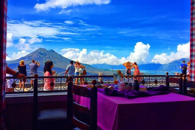 Bali Iconic Tour with Buffet Lunch and Attraction Tickets - Tegalalang Rice Terrace and Bali’s farming country