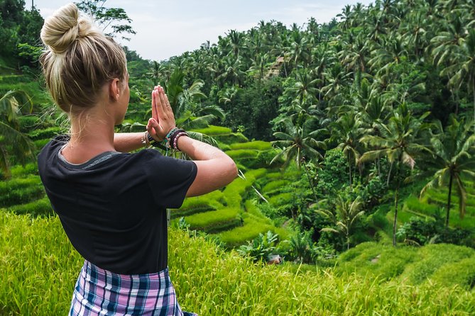 Bali Instagram: Gate of Heaven Temple Tour - Lunch above rice fields at Mahagiri