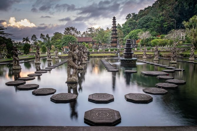 Bali Instagram Tour : Heaven Gate Tour - Tirta Gangga - Tukad Cepung Waterfalls - Why this east Bali day trip works