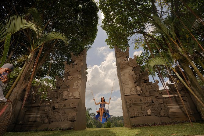 Bali Jungle Swing and White Water Rafting All Inclusive - Guides and the value of included transport