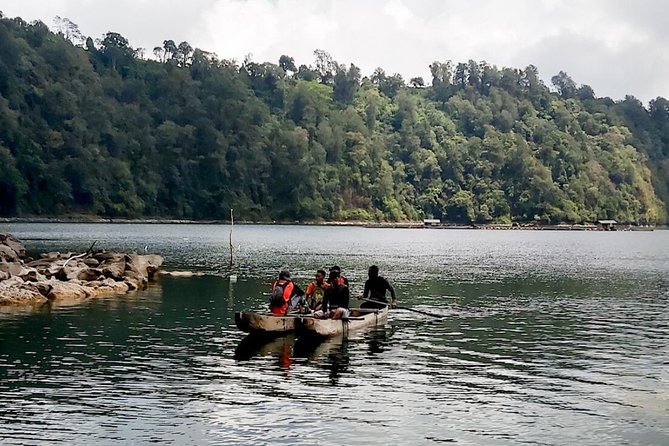 Bali Jungle Trekking and Lake Canoeing Tour - Starting at Wanagiri Peak Above Buyan Lake