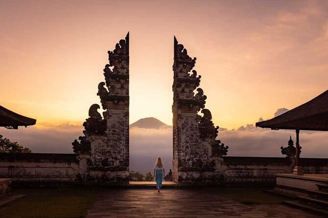Bali Lempuyang Temple with Blue Lagoon Snorkeling - Reaching Lempuyang’s Gate of Heaven