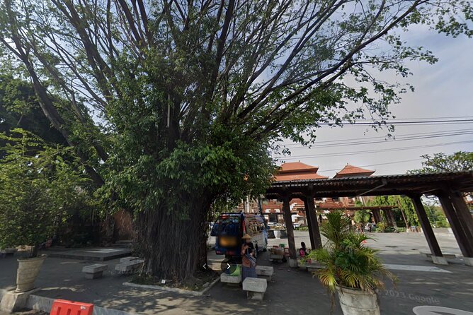 Bali Must-Try Food Tour (Denpasar) - Expect a generous meal, not a light snack walk