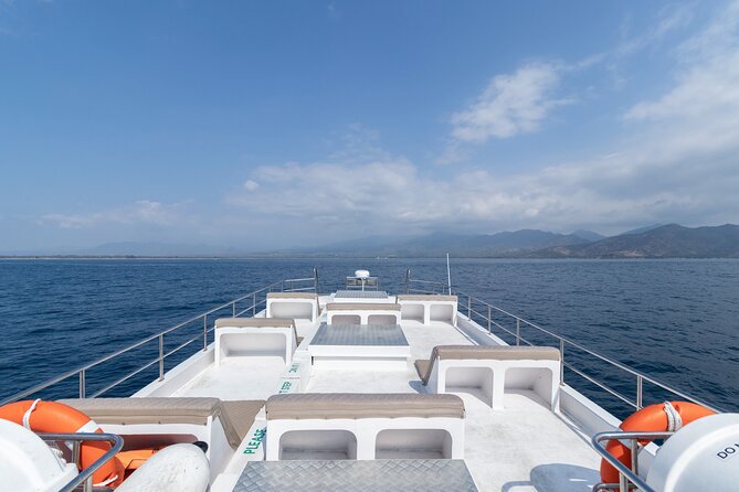 Bali (Padang Bai) to Gili Trawangan - Gili Air - Lombok (Bangsal) - Who will appreciate BlueWater Express most