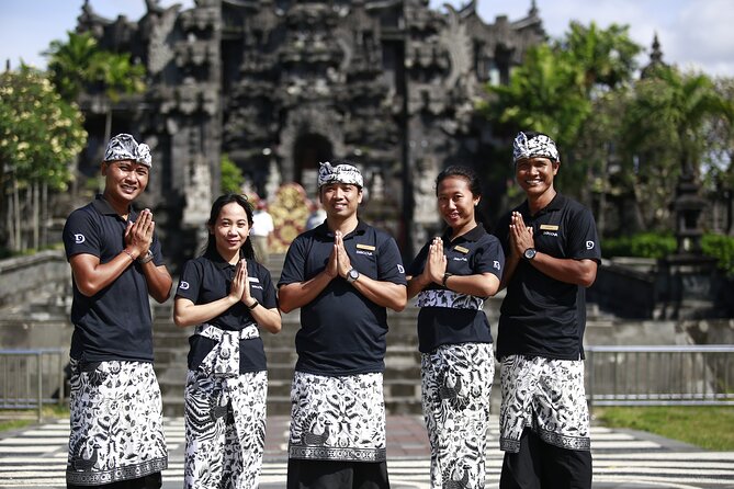Bali Private Arrival Transfer: From Bali Airport to Bali Hotel - The car, driver, and comfort level