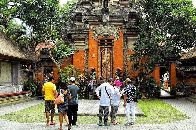 Bali Private inclusive tour: Best of Ubud in a Day - Ubud Traditional Art Market and a short palace visit