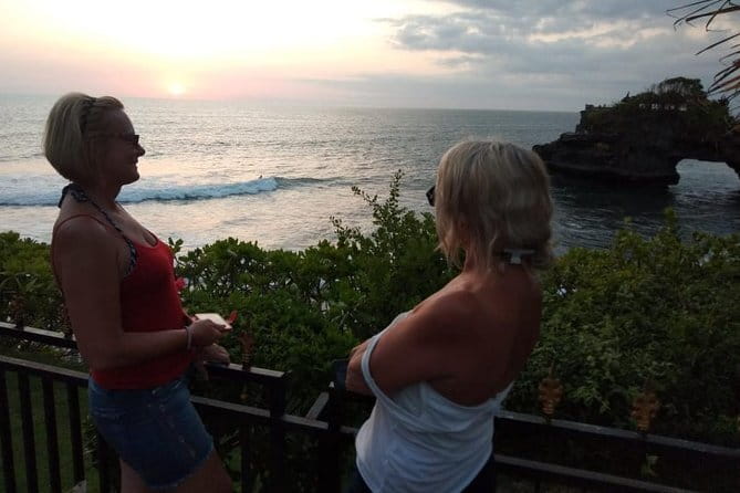 Bali Private Tour: Waterfall, Monkey forest and Tanah lot sunset - The driver-guide can make or break the day