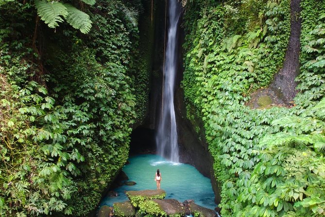 Bali Secret Waterfall Tour - Private and All-Inclusive - Munduk Waterfall begins the real walking