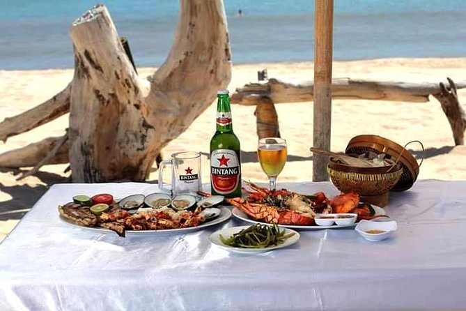 Bali Sunset: Uluwatu Temple, Kecak Dance and Jimbaran - Jimbaran Bay and dinner on the beach