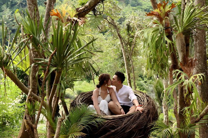 Bali Swing and Quad Bike Packages - Ubud Best Activities - Lunch before the muddy half of the day