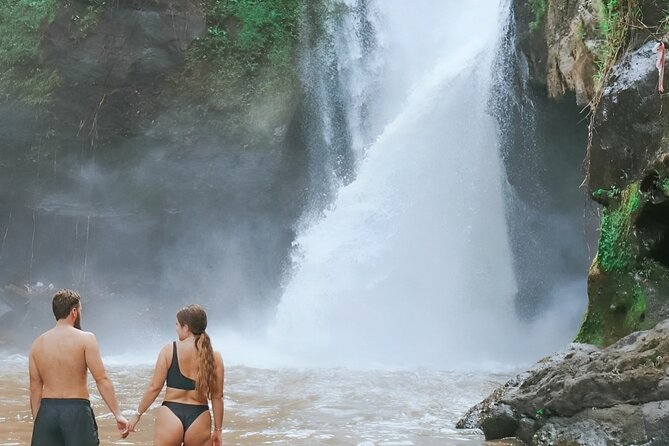 Bali Tour : Tegenungan - Tukad Cepung - Kanto Lampo - Tibumana Waterfall - Tibumana and the twin-waterfall setting