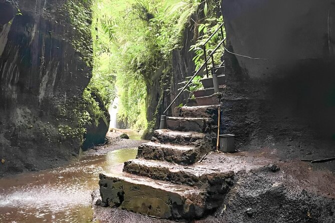 Bali Tour : Tegenungan - Tukad Cepung - Kanto Lampo - Tibumana Waterfall - Tegenungan, the biggest and busiest name on the route