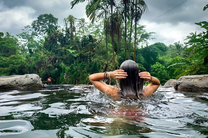 Bali Tour: The Best Way to Explore The Highlight of Bali - Tanah Lot, the coastal finale